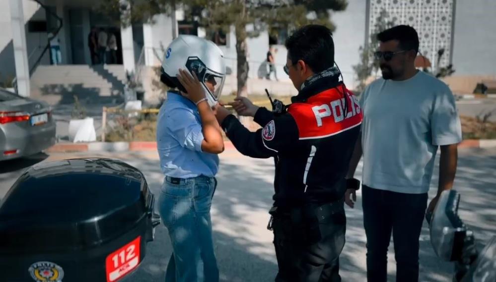 Vanlı kızın Hayalleri Polis Kaskında Gerçek Oldu