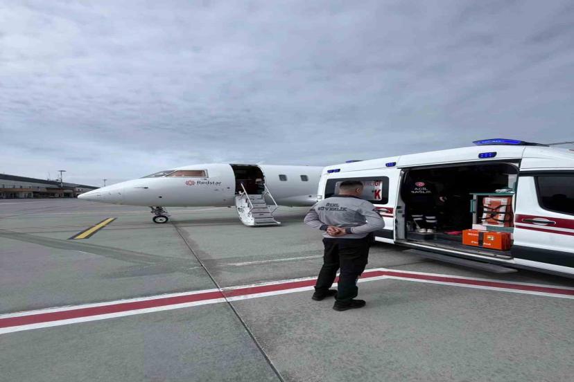 Kalp hastası bebek ambulans uçakla İstanbul’a sevk edildi