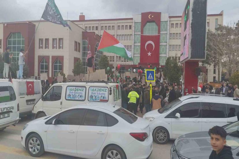 Erciş’te Filistin’e destek yürüyüşü