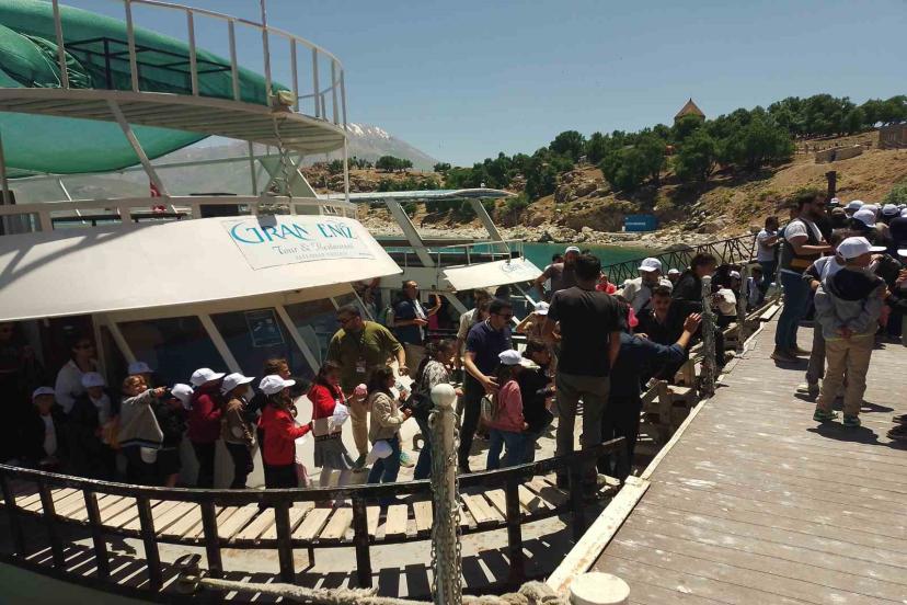 22. Akdamar Çocuk ve Gençlik Tiyatroları Şenliği sona erdi