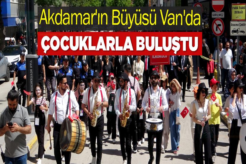 Akdamar'ın Büyüsü Van'da Çocuklarla Buluştu