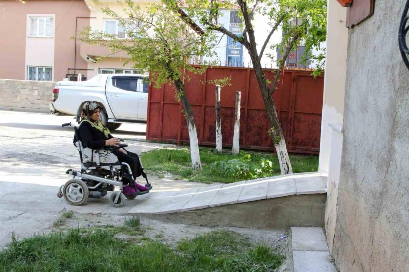Van Büyükşehir Belediyesinden engelli vatandaşın hayatına sevgi dolu dokunuş