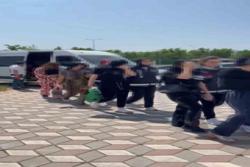 Fuhuş yolunda 6 kadın kurtarıldı