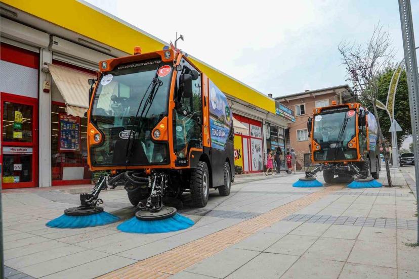 Van Büyükşehir Belediyesi temizlik filosunu güçlendiriyor