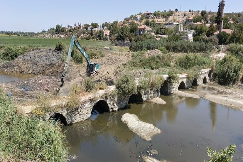 İnatçı filminin çekildiği tarihi taş köprü