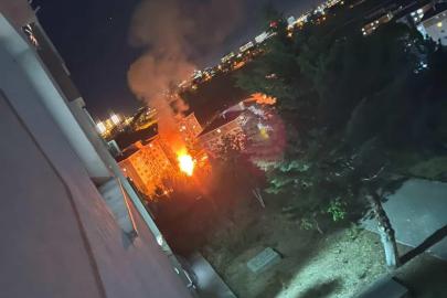 Ankara’da arızalanan kamyon yandı