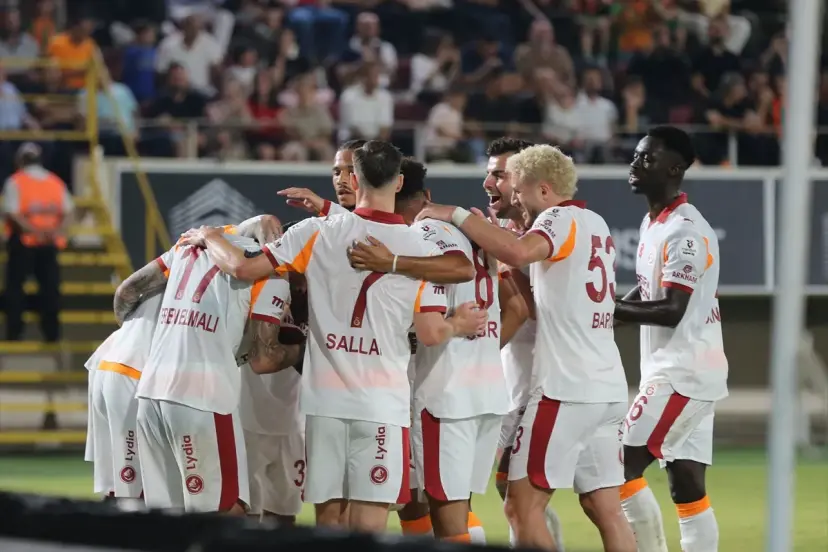 Galatasaray, Süper Lig'e en iyi başlangıcını yaptı
