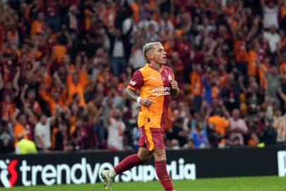 Lucas Torreira bu sezon ilk golünü attı