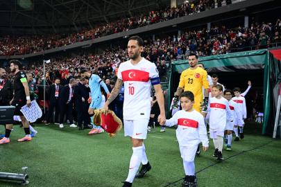 Milli futbolcular, Filistinli çocuklarla bir araya geldi