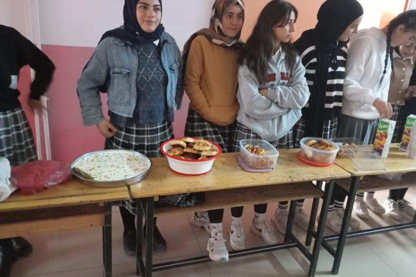 Muradiyeli öğrencilerden Gazze’ye destek