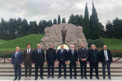 Rektör Hamdullah Şevli, Azerbaycan’da resmi temaslarda bulundu