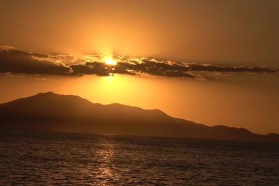 Van semalarındaki bulut geçişleri görsel şölen oluşturdu