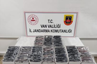 Van’da 150 bin lira değerinde kaçak 250 adet gözlük ele geçirildi