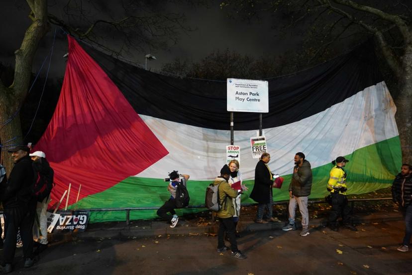 İsrail'in futboldan men edilsin