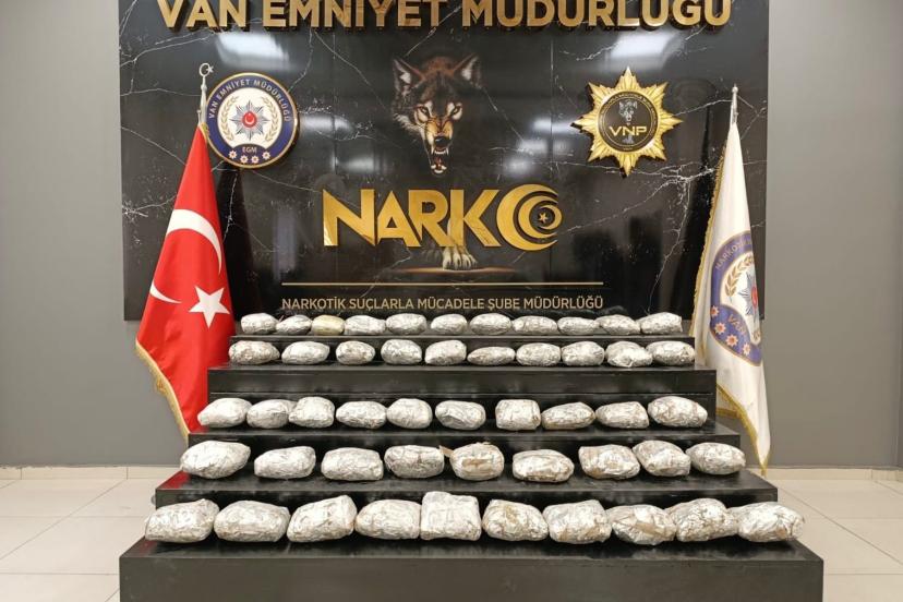 Van’da 19 kilo 660 gram skunk ele geçirildi