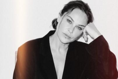 Başörtülü yeni rolü için hazırlanıyor!