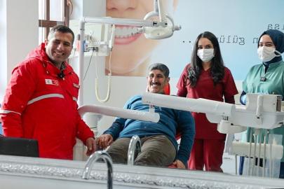 Muradiye’de gönüllü dokunuş: Yıllardır ertelenen tedavi gerçek oldu