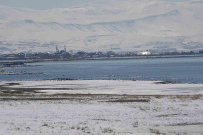 Uzmanlardan Van Gölü Havzası için uyarı: Kar yağışı aldatmasın