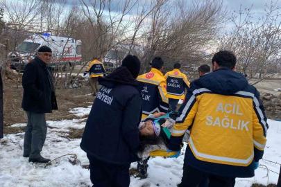 Van’da kamyonet kazası! 2 yaralı