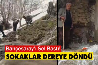 Bahçesaray’ı Sel Bastı! Sokaklar Dereye Döndü