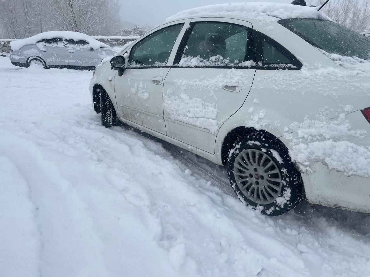 Muradiye’de sabah güneş, öğlenden sonra kar