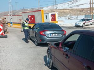 Van'daki uygulamada aranan 30 kişi yakalandı