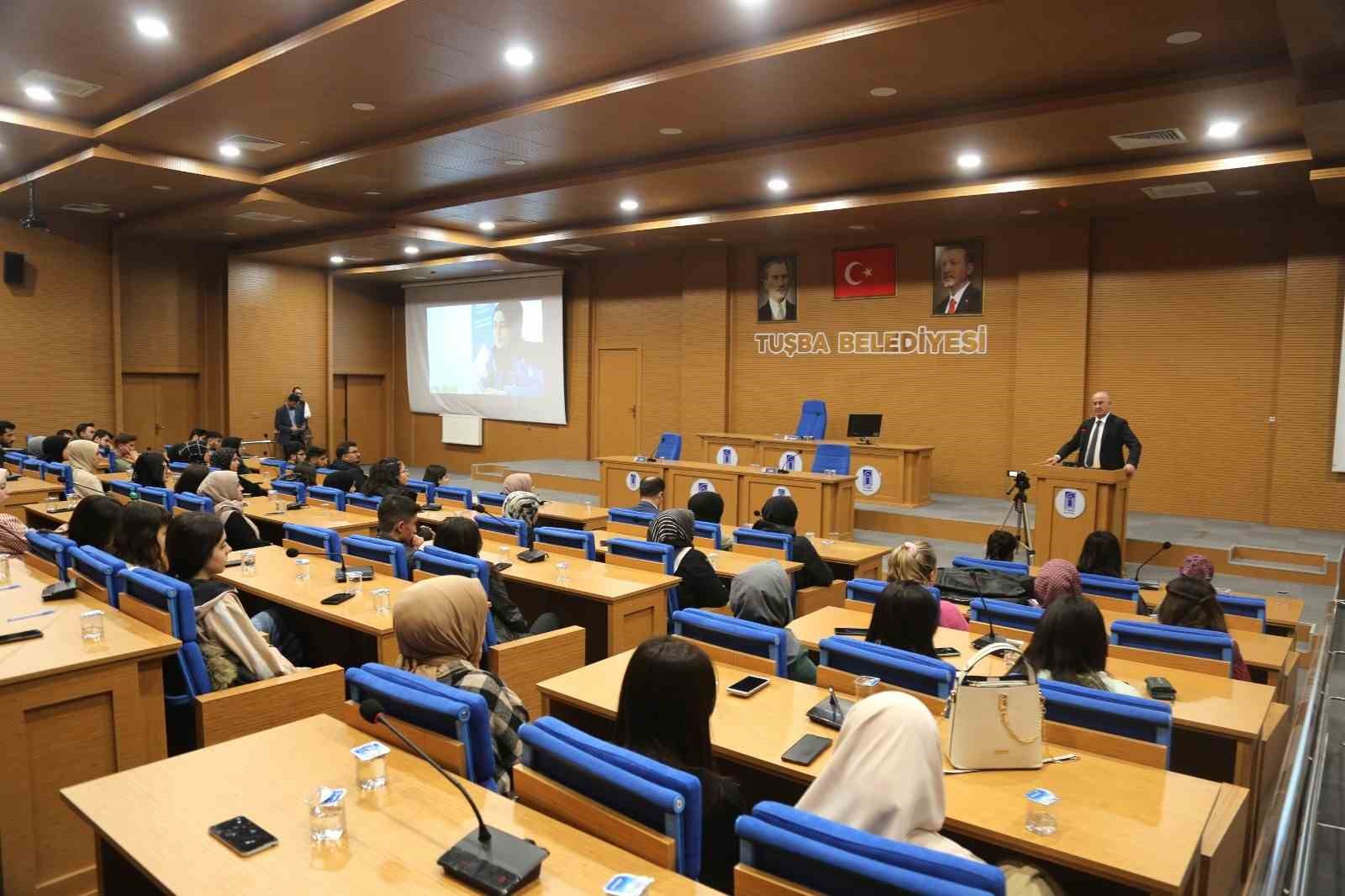 Başkan Akman’dan YKS hazırlık kursu öğrencilerine sınav ücreti müjdesi