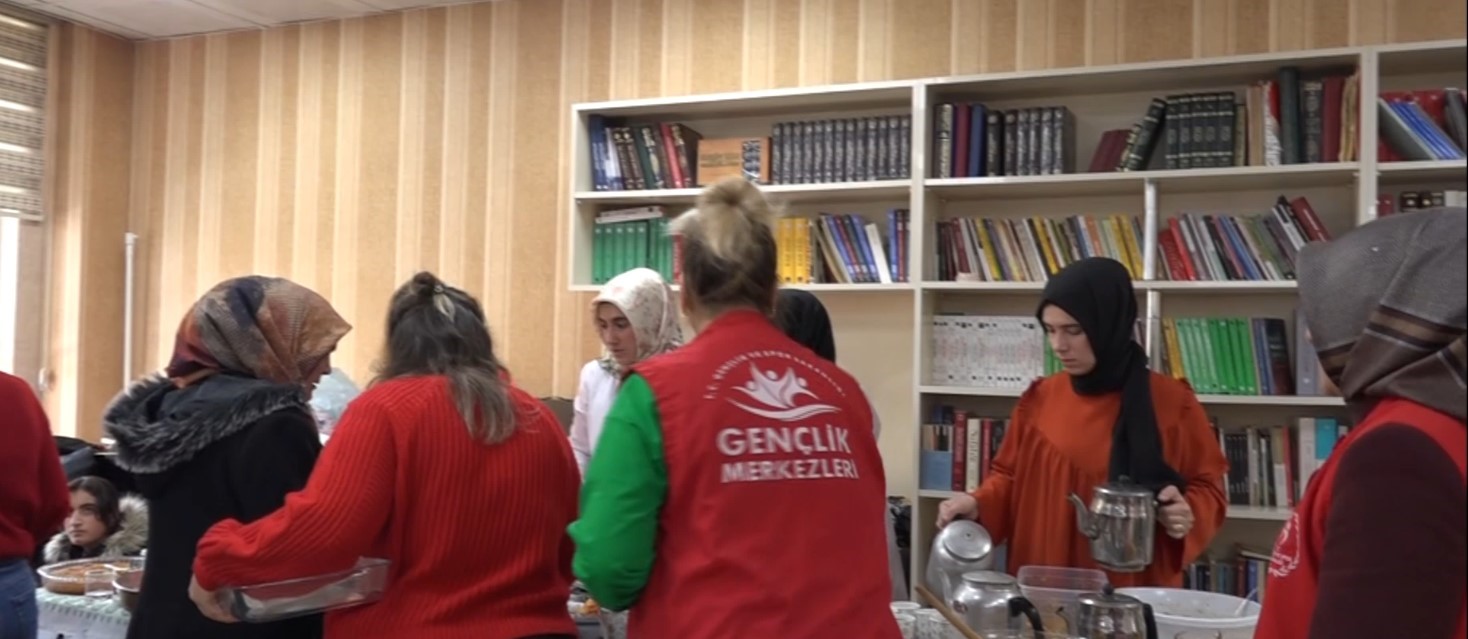 Erciş’te depremzede kadınlar için ‘Kadınlar Günü’ etkinliği