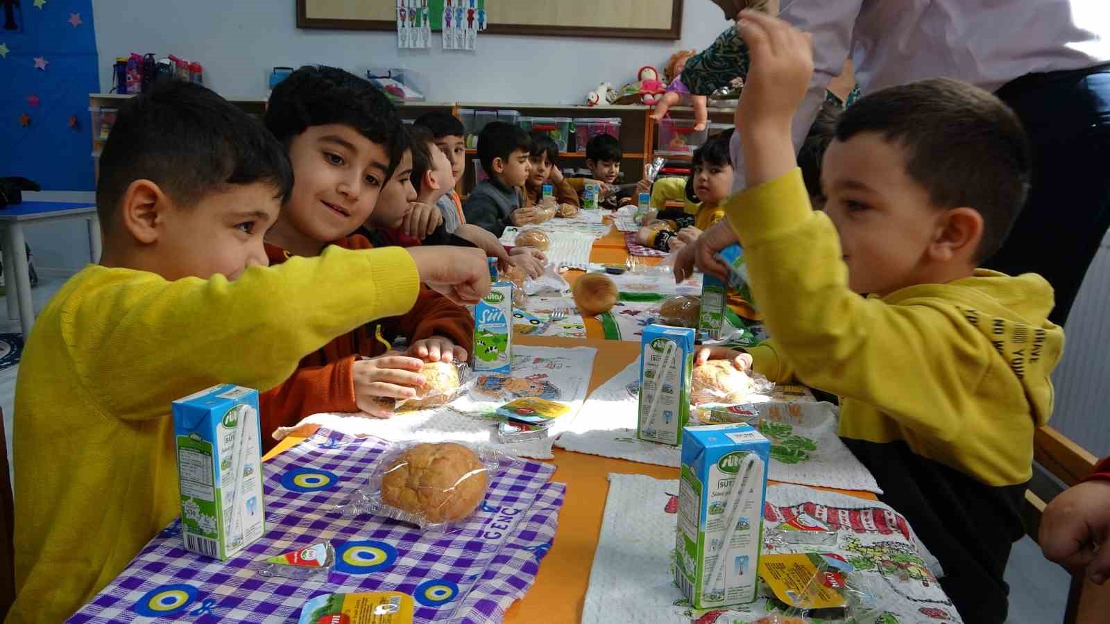 Van’da 28 bin 690 okul öncesi öğrencisine ücretsiz yemek hizmeti