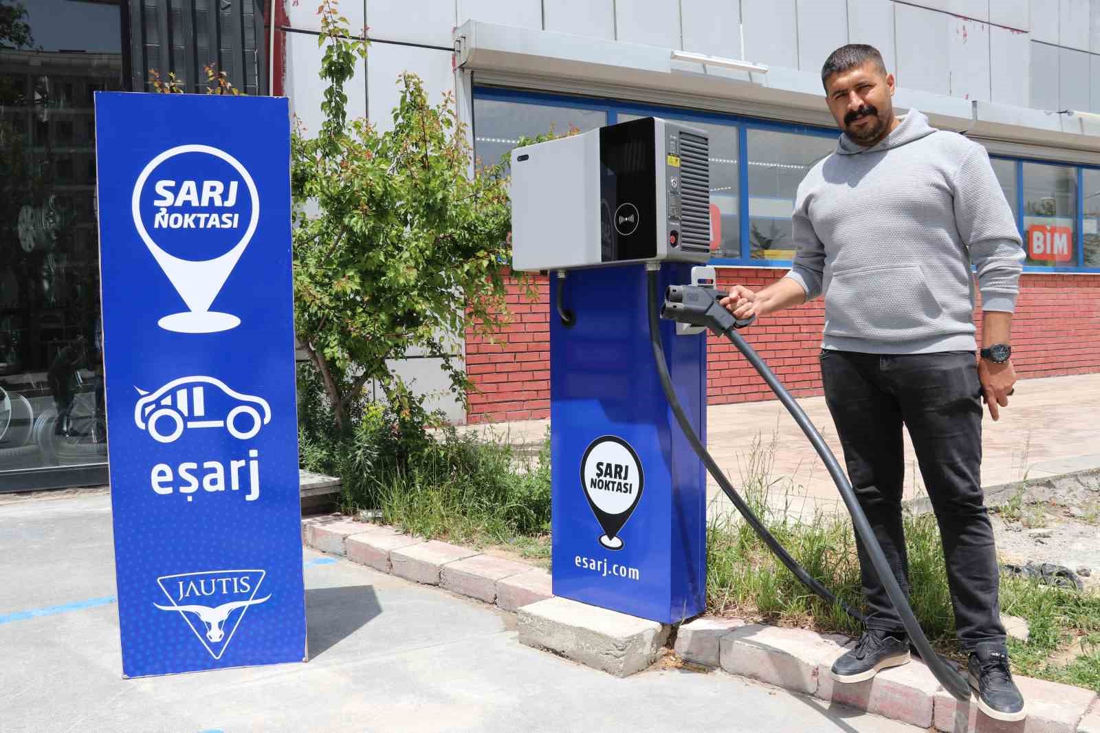 Van’da elektrikli arabalar için hızlı şarj istasyonu kuruldu