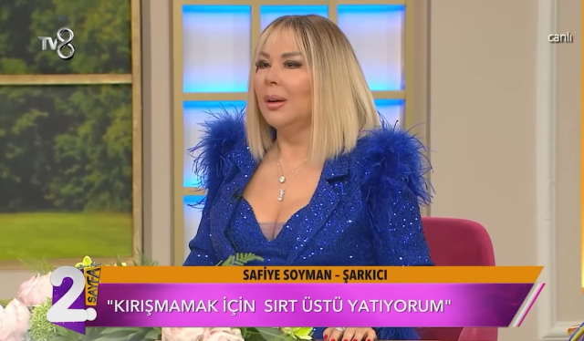 Safiye Soyman yaptırdığı estetikleri bir bir sıraladı: Yüzümü gererek kulağımın arkasında topladılar