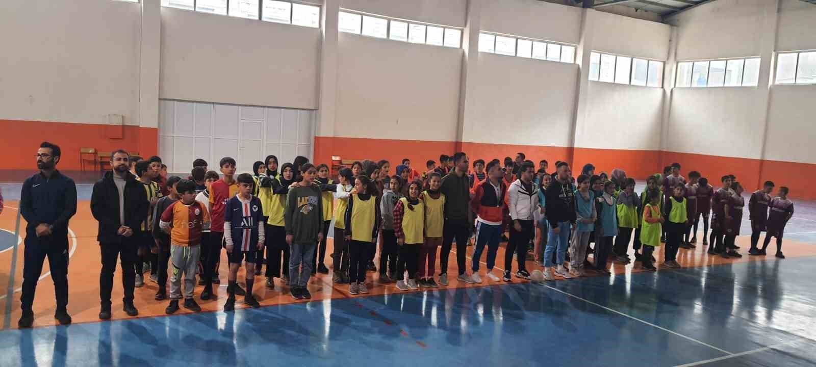 ‘Spor Van’ projesiyle 220 bin öğrenci sporla tanıştı