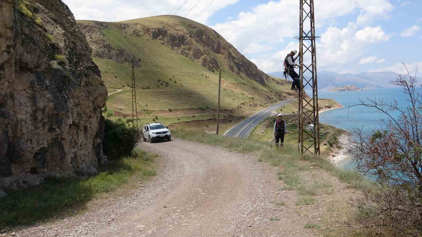 ‘Enerjinin kahramanları’ kesintisiz enerji için bayram mesaisinde