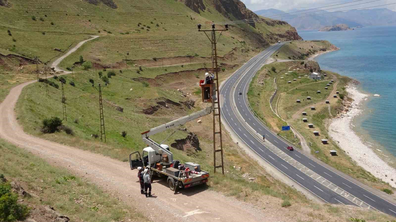 ‘Enerjinin kahramanları’ kesintisiz enerji için bayram mesaisinde