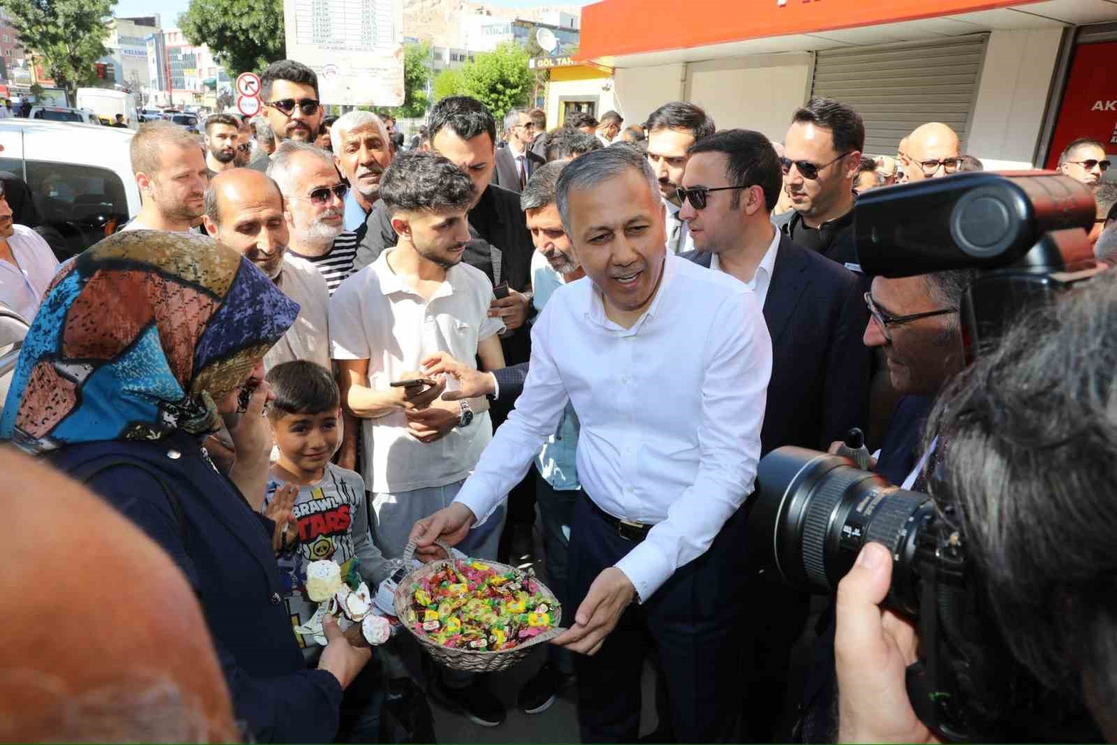 Bakan Yerlikaya: “Terörle mücadeledeki azim ve kararlılığımız devam edecek”