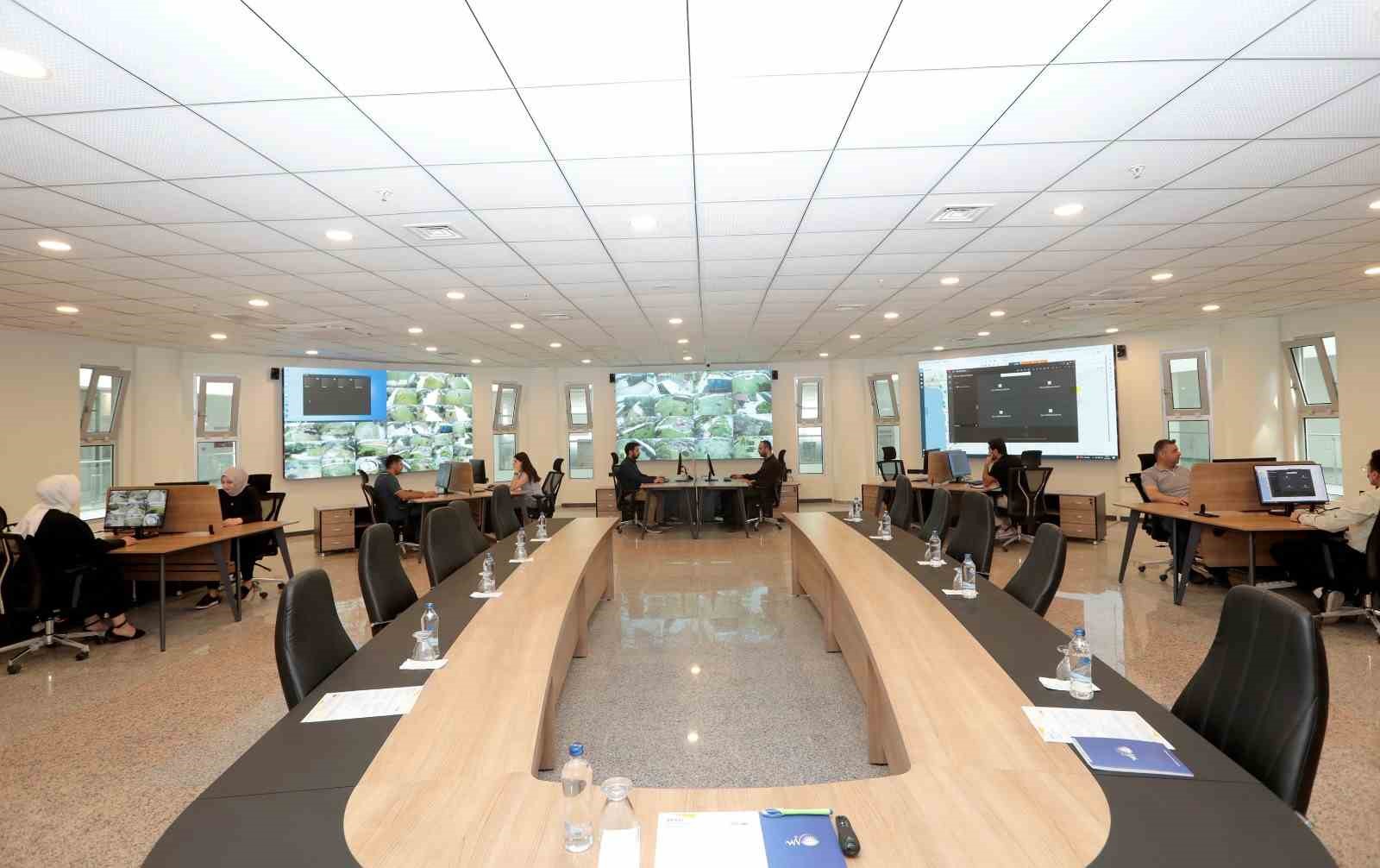 Van’da yapay zeka destekli ’akıllı kent yönetim merkezi’ kuruldu