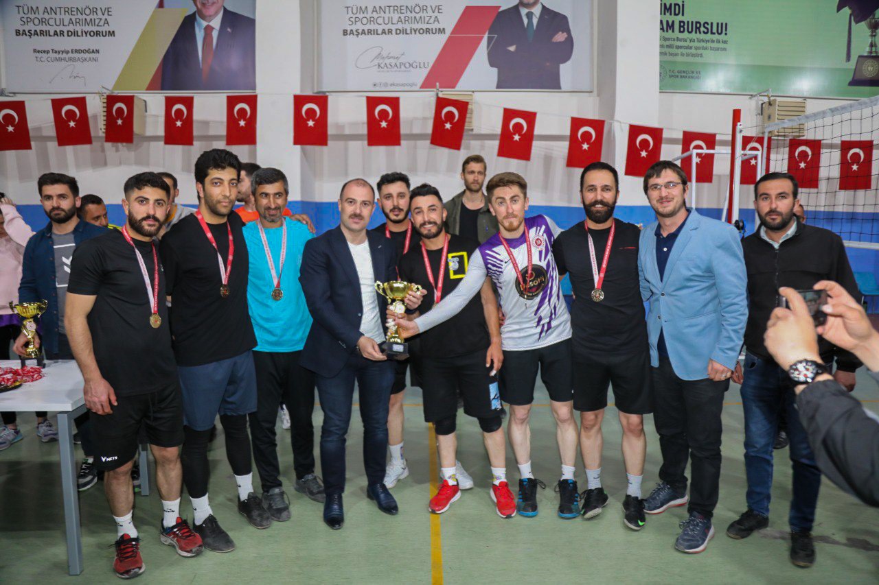 Başkale’de voleybol turnuvası sona erdi