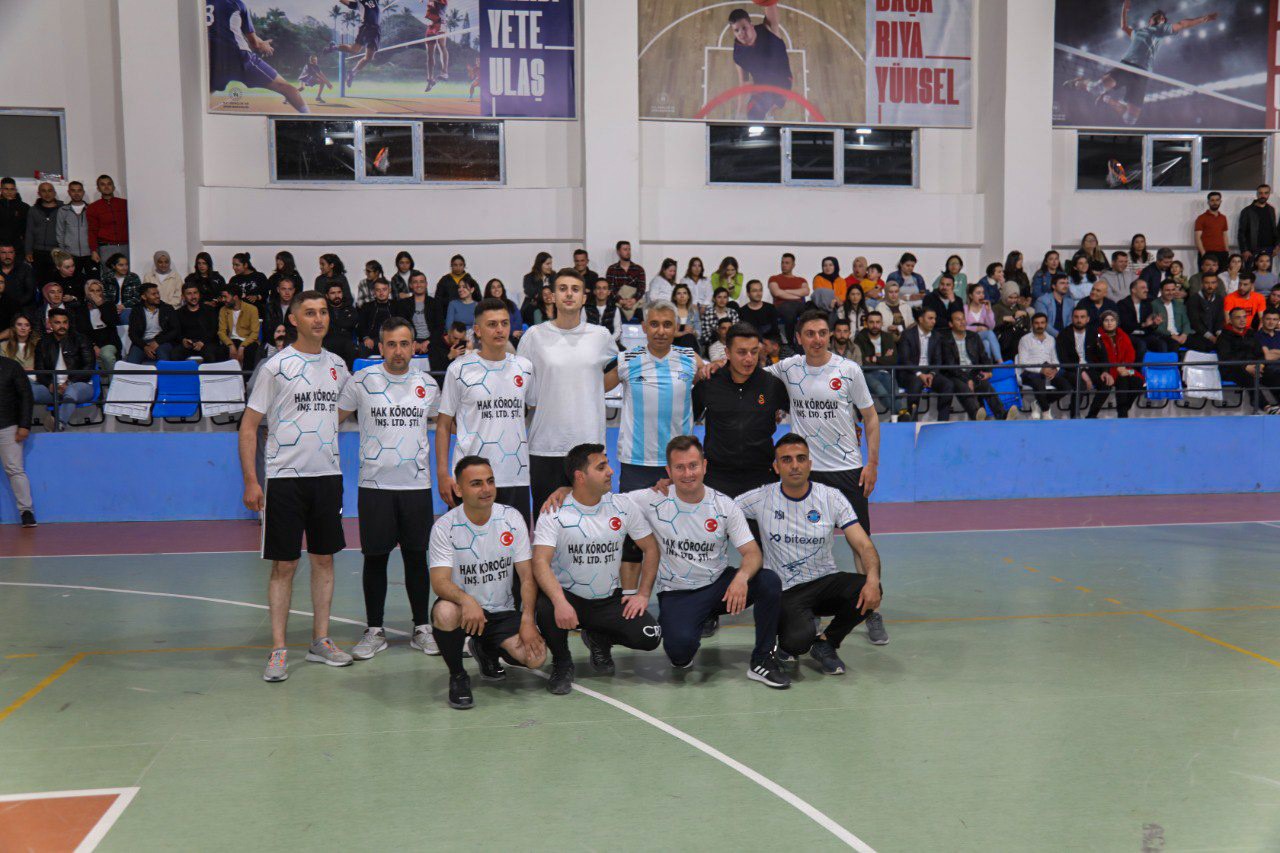 Başkale’de voleybol turnuvası sona erdi