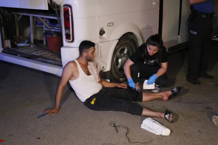 Adana’da parkta silahlı saldırı: 2 yaralı