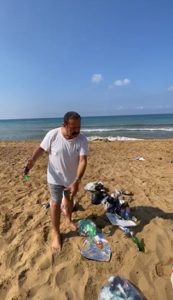Halk plajındaki çöpleri gören plaj işletmecisi isyan etti: 