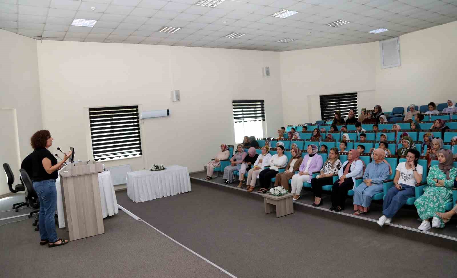 Vanlı kadınlara ‘Sıfır Atık ve İklim Değişikliği’ semineri verildi