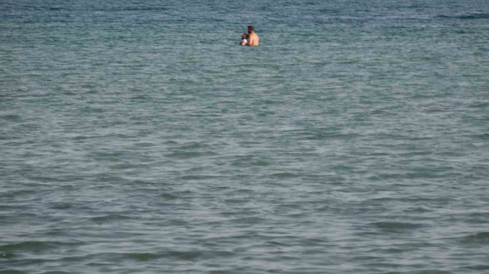 Van Gölü’ne giren 1 genç ile onu kurtarmaya çalışan kişi boğuldu