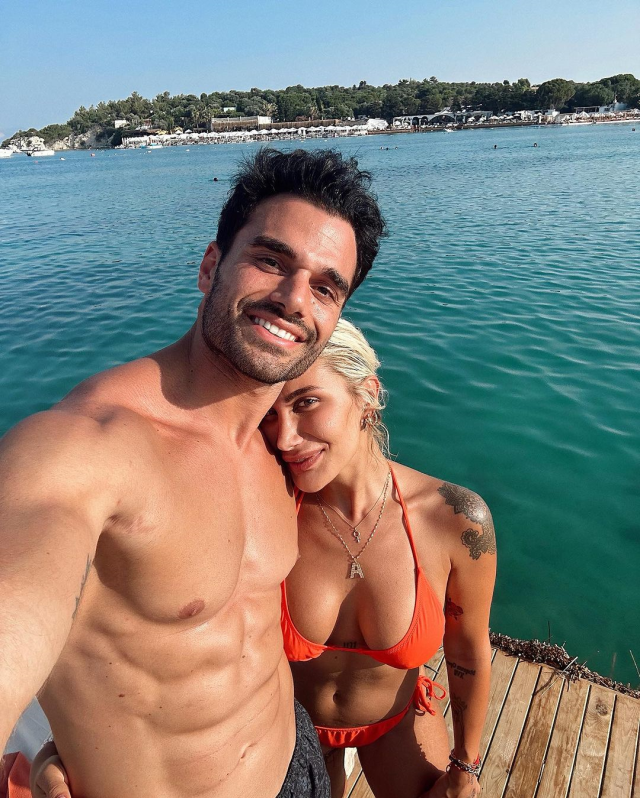 İrem Derici'den 