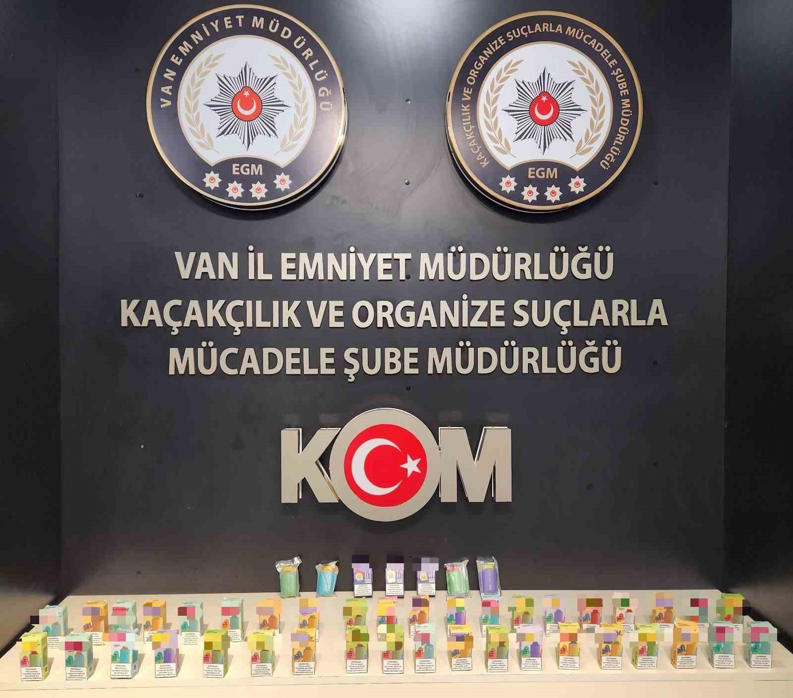 Van’da gümrük kaçakçılığı operasyonu