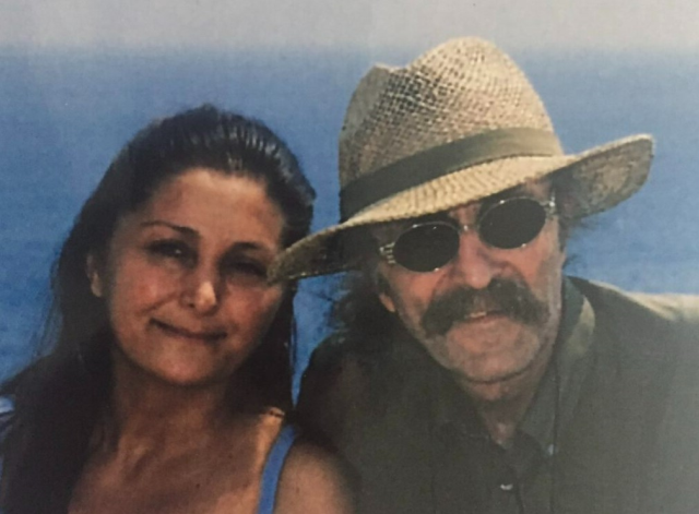 Cem Karaca'nın eşi İlkim Karaca, çekimlerine başlanan filmin durdurulması için mahkemeye başvurdu