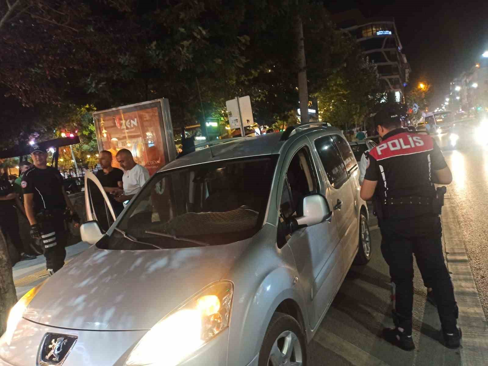Van’da hapis cezası bulunan 22 şahıstan 15’i tutuklandı