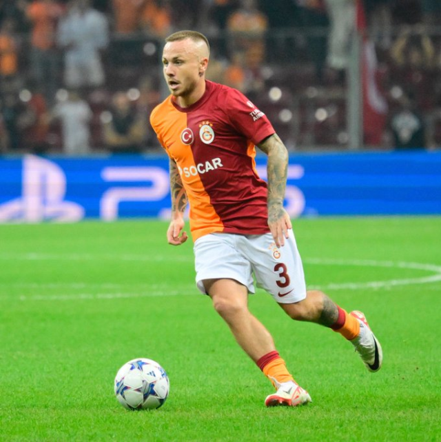 Son Dakika: Molde'yi sahasında 2-1 mağlup eden Galatasaray, adını Devler Ligi'ne yazdırdı