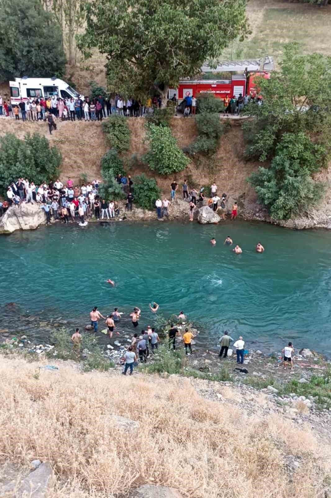 Çatak’ta balık tutmak için çaya giden genç boğuldu