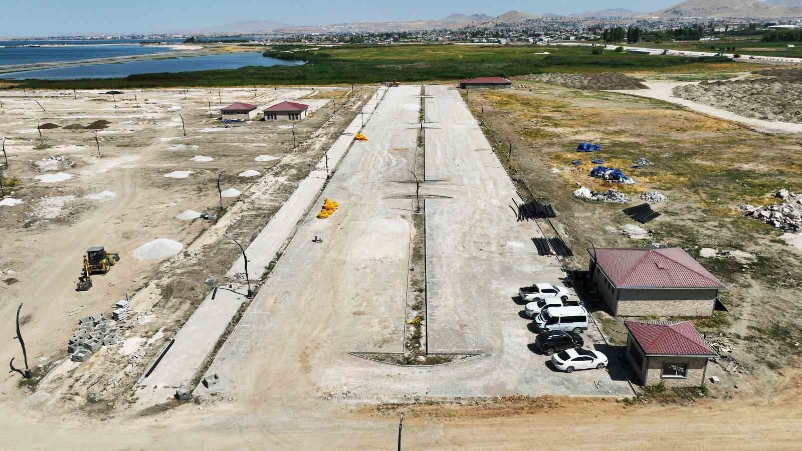 Başkan Vekili Aydın ‘Sahil Bandı’ Proje alanında incelemelerde bulundu