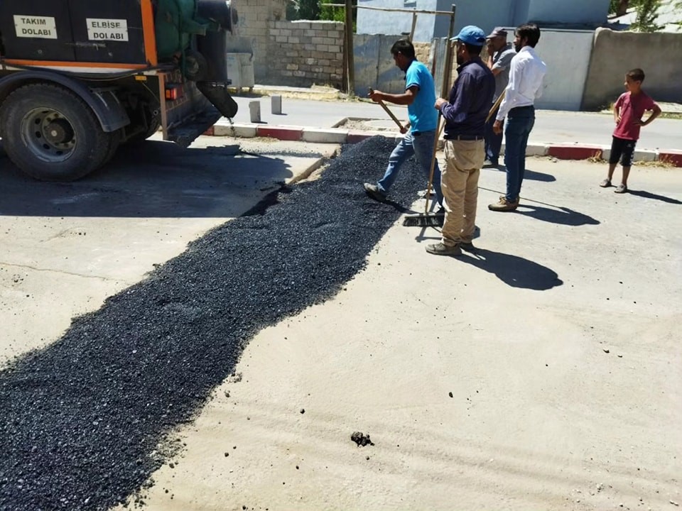 Erciş Belediyesinden yol onarım çalışması